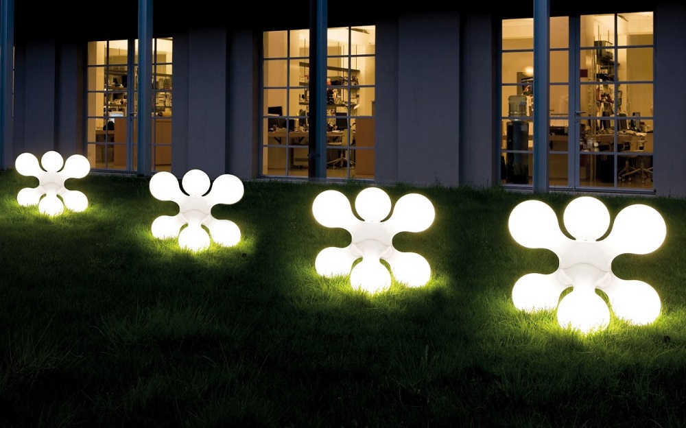 Садовые светильники - как декоративный элемент ландшафтного дизайна