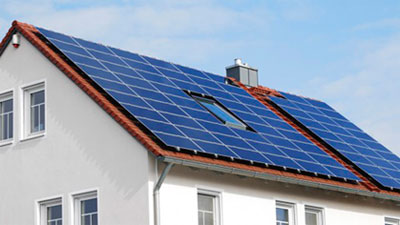 солнечные батареи на крыше дома