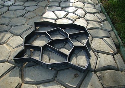 1364757920_dorozgki_na_dache_iz_betonnogo_kamnya