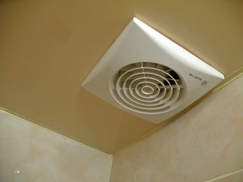 Как выглядит вентилятор в подвесном потолке